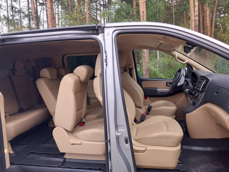 Hyundai H-1 (Grand Starex)